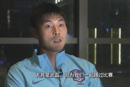 接受的女大学生